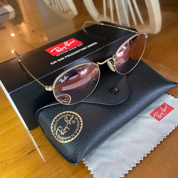 Ray-Ban Sun Glasses - Picture 2 of 2